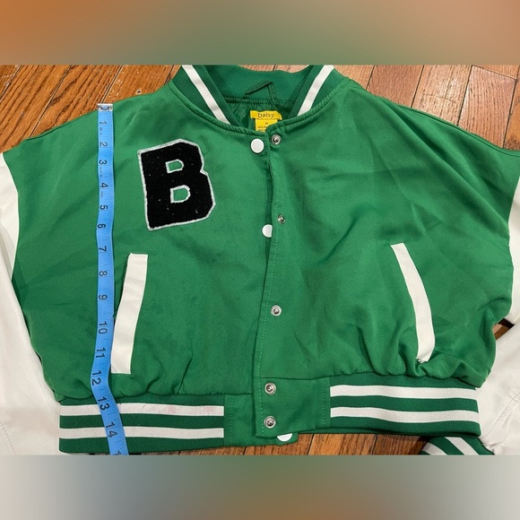 Daisy Green and White Jacket - Picture 10 of 10